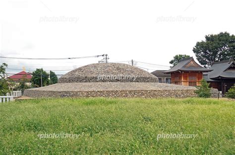 上墳|4基しか残らない上円下方墳のひとつ『武蔵府中熊野神社古墳。